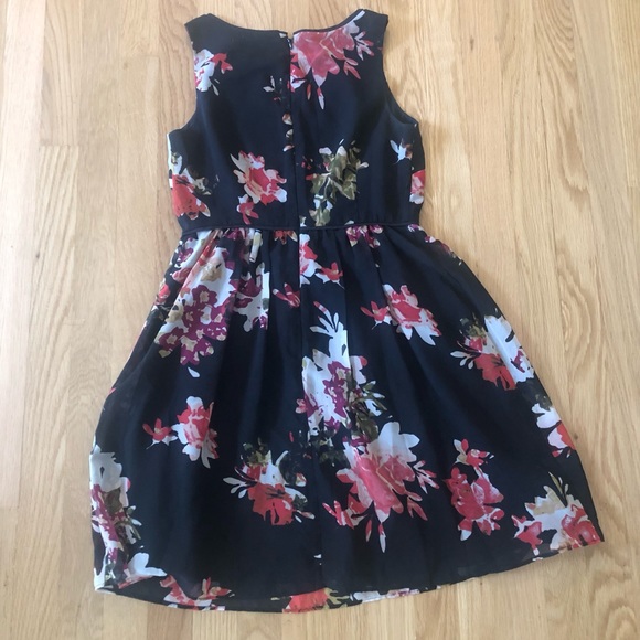 LOFT Floral Sundress - Picture 2 of 4